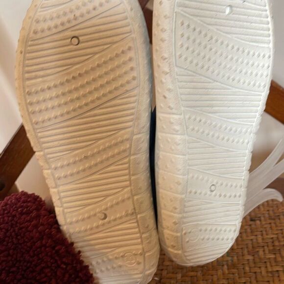 Boys size 11 water shoe bundle NWT - Picture 8 of 10